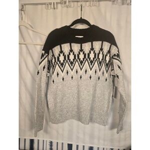 Elegant Black and Gray Patterned Women's Sweater